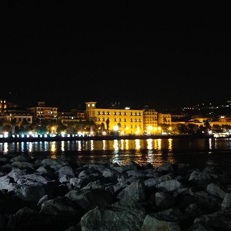 Vila Gatti E Mare Salerno Exteriér fotografie